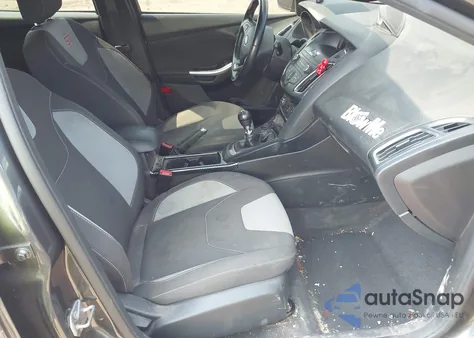 2018 Ford Focus St z USA, uszkodzony, nr VIN 1FADP3L9XJL247265